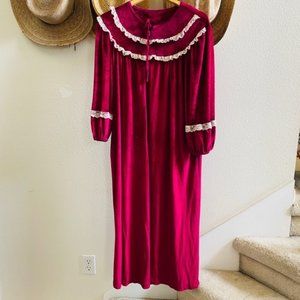 Vintage velour velvet burgundy house dress robe coat ruffle 42/L pajamas